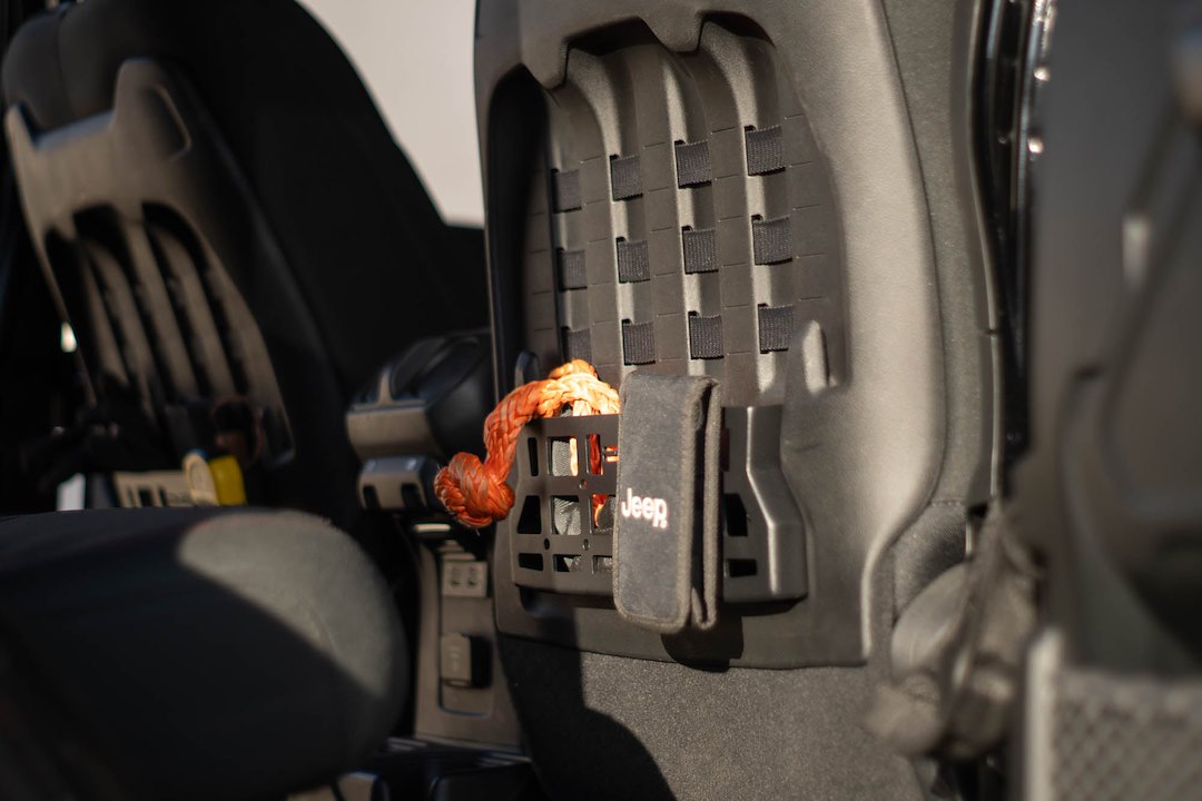Dv8 Offroad Mpjl-09 Molle Cargo Panel||jeep-Wrangler-_-Gladiator-Rubicon-Seat-Back-Molle-Pockets-W-Stra-4.Jpg||92||dv8mpjl09||1628368