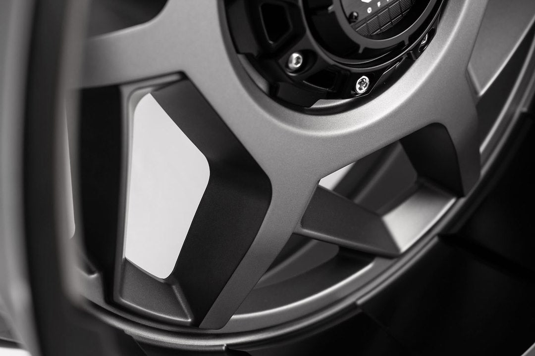 Product of Grid Wheels 17x9 Anthracite With Black Lip Wheel - 6x4.72 Bolt Pattern 