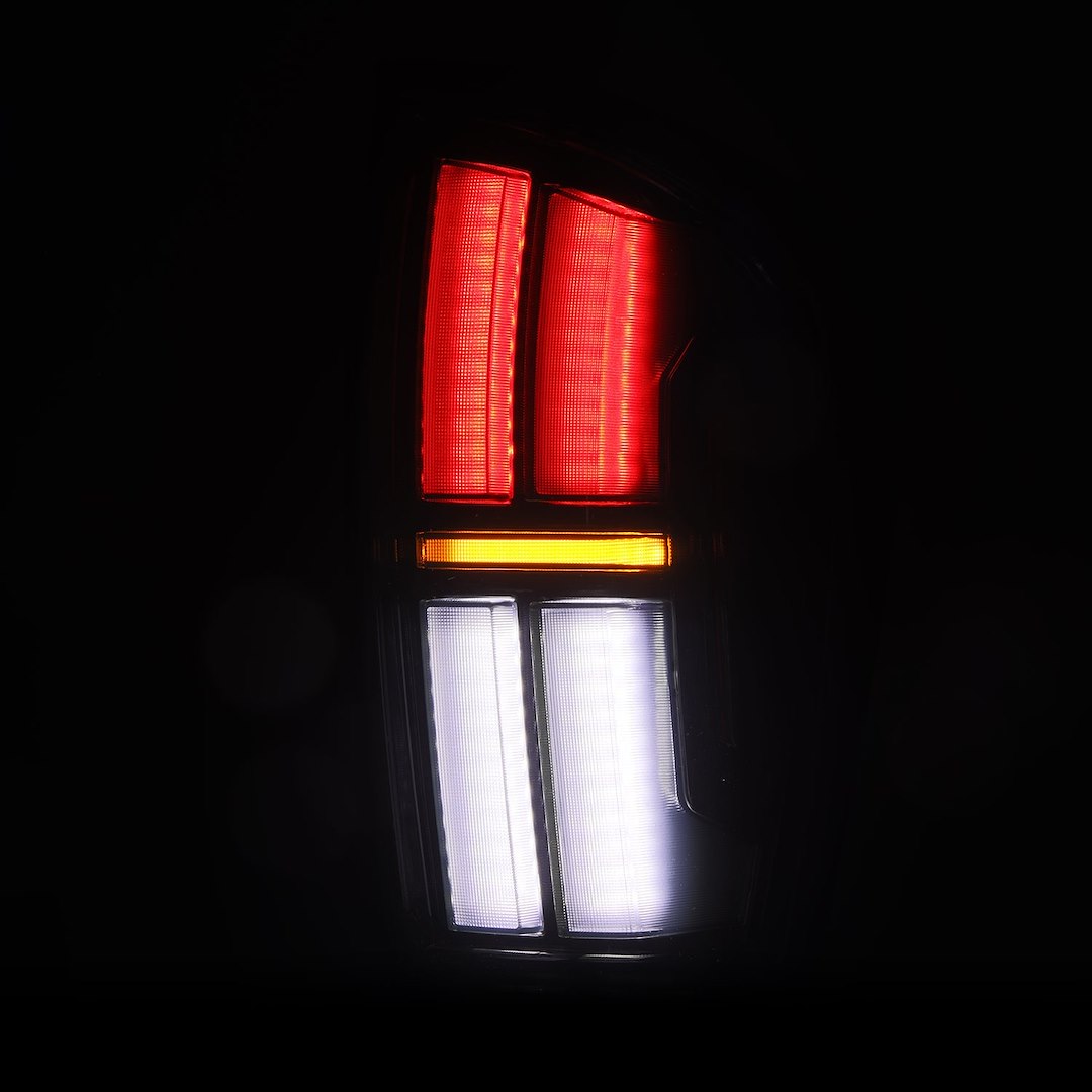Alpharex Usa 680082 Tail Light Assembly||680082_10.Jpg||95||alp680082||1681817