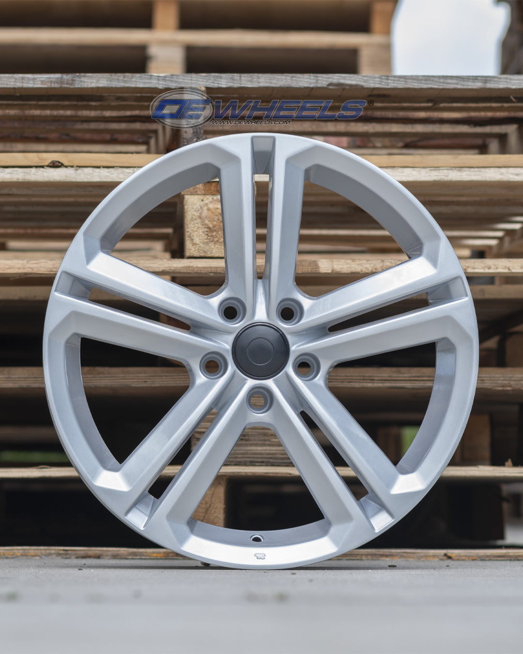 Oe Wheels Vw18-18080-5112-45s Wheel||vw18-18x8-Silver-1.Jpg||91||oew9457386||1786387