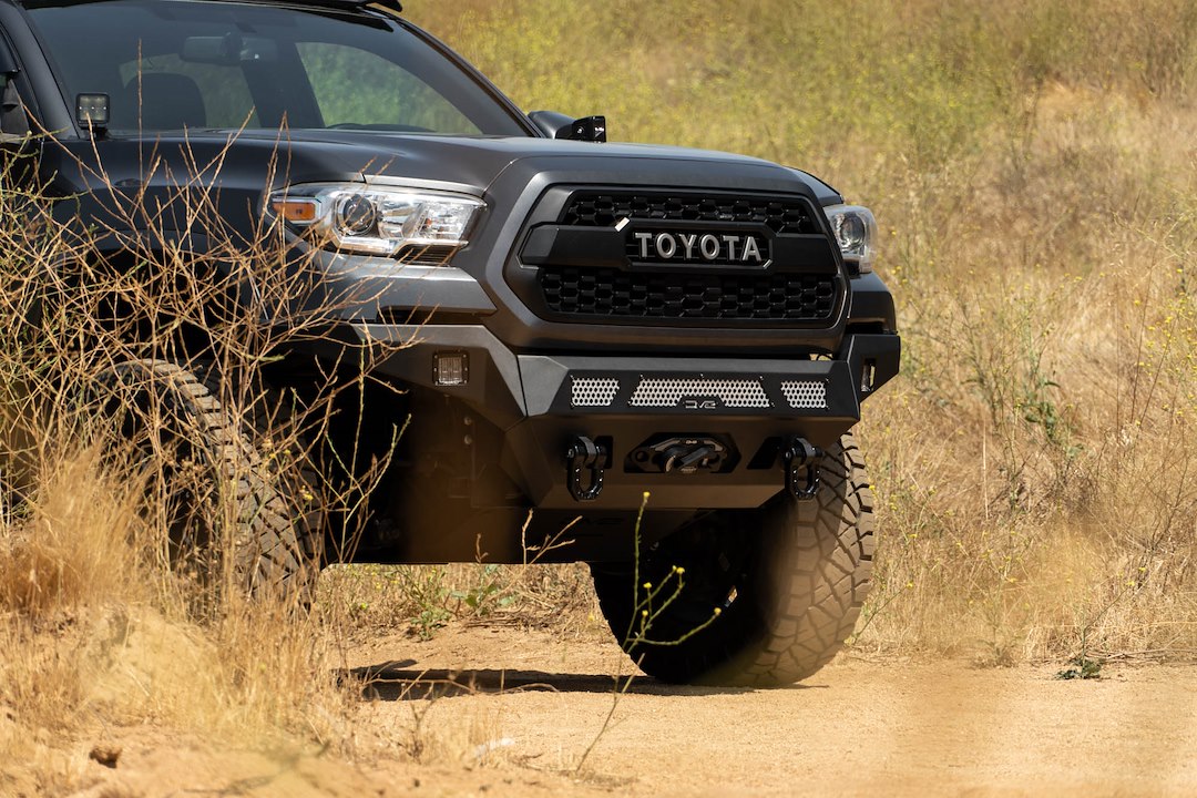 Dv8 Offroad Fbtt1-07 Bumper||2016-2023-Toyota-Tacoma-Mto-Series-Winch-Front-Bumper-Installed-7.Jpg||95||dv8fbtt107||1627316