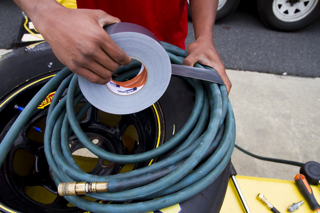 Shurtape 120954 Duct Tape||item_Number_120954_Pc_006_Application_Secondary_Image_1.Jpg||88||shr120954||1101874