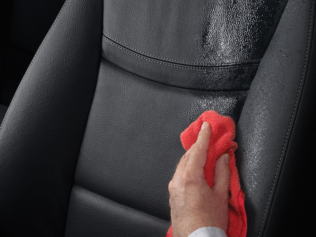 Weathertech (Usa) 8ltc51k Leather Conditioner||8ltc51k_3.Jpg||88||w248ltc51k||892614